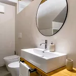 Garden Apartment, Wifi And Private Parking