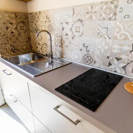 Garden Apartment, Wifi And Private Parking Porto SantʼElpidio