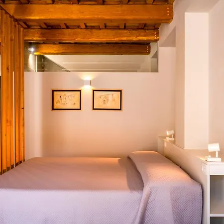 Garden Apartment, Wifi And Private Parking בית נופש